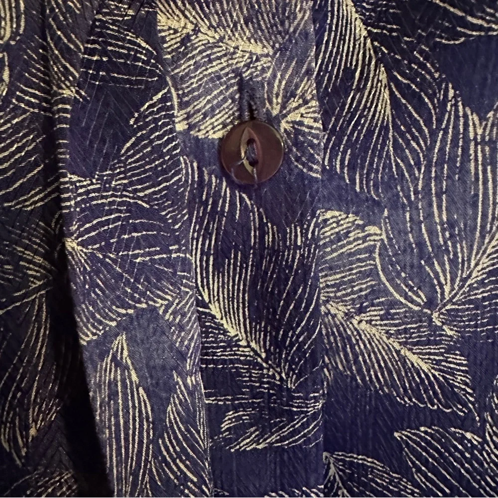 Vintage Blue/Purple Floral Blouse | Size Tag Worn, Fits Large & XLarge - Picture 6 of 8